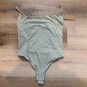 Skims Fits Everybody Square Neck Bodysuit size Large in Talc